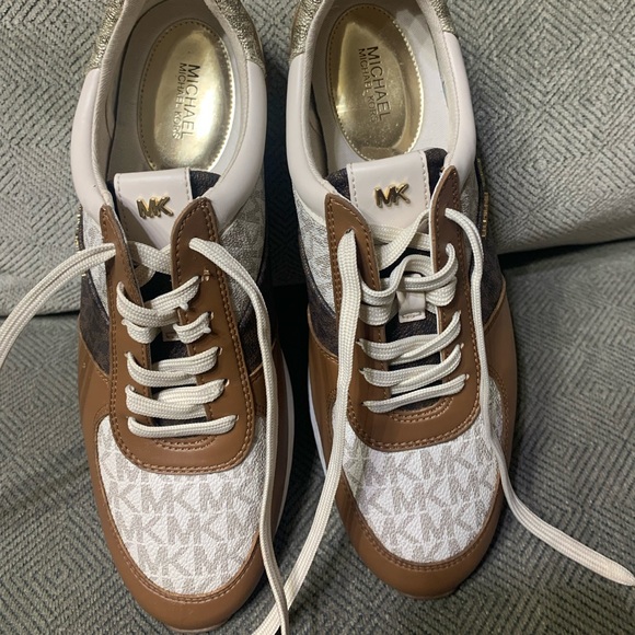 Michael Kors shoes - Picture 1 of 6